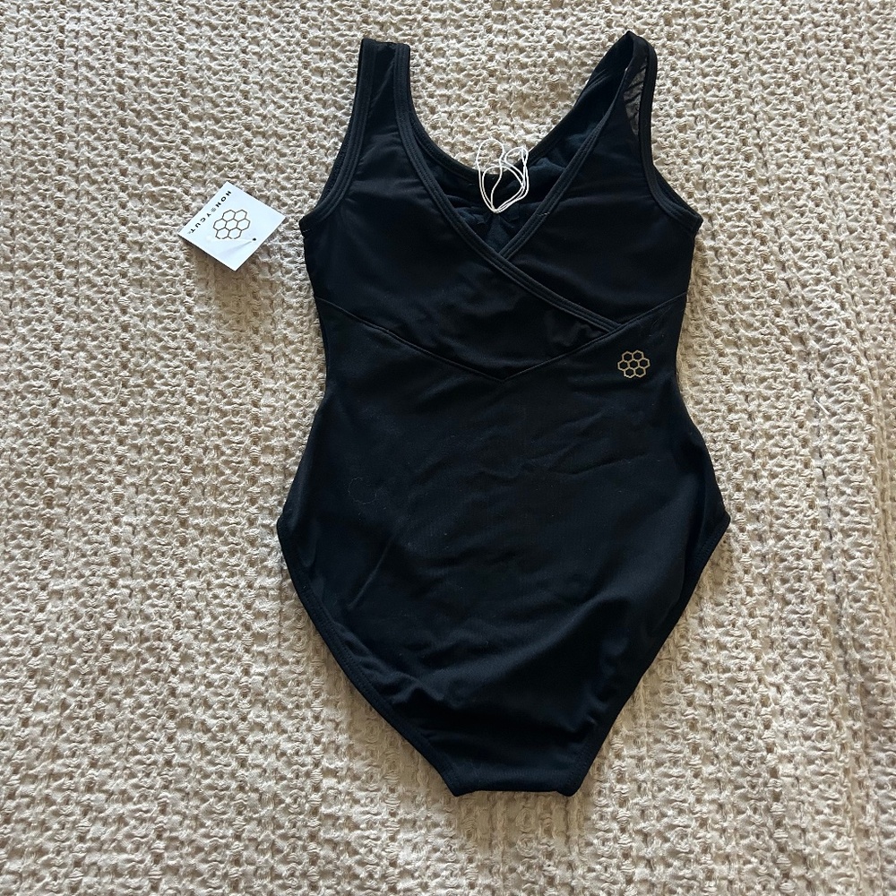 Honey Cut Official Size Youth Large Leo